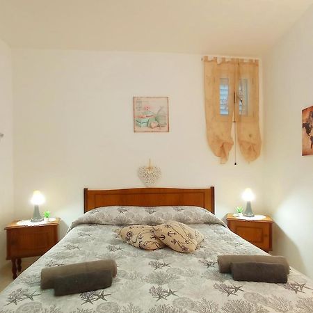Sweet Dreams Villa Ponza Kültér fotó